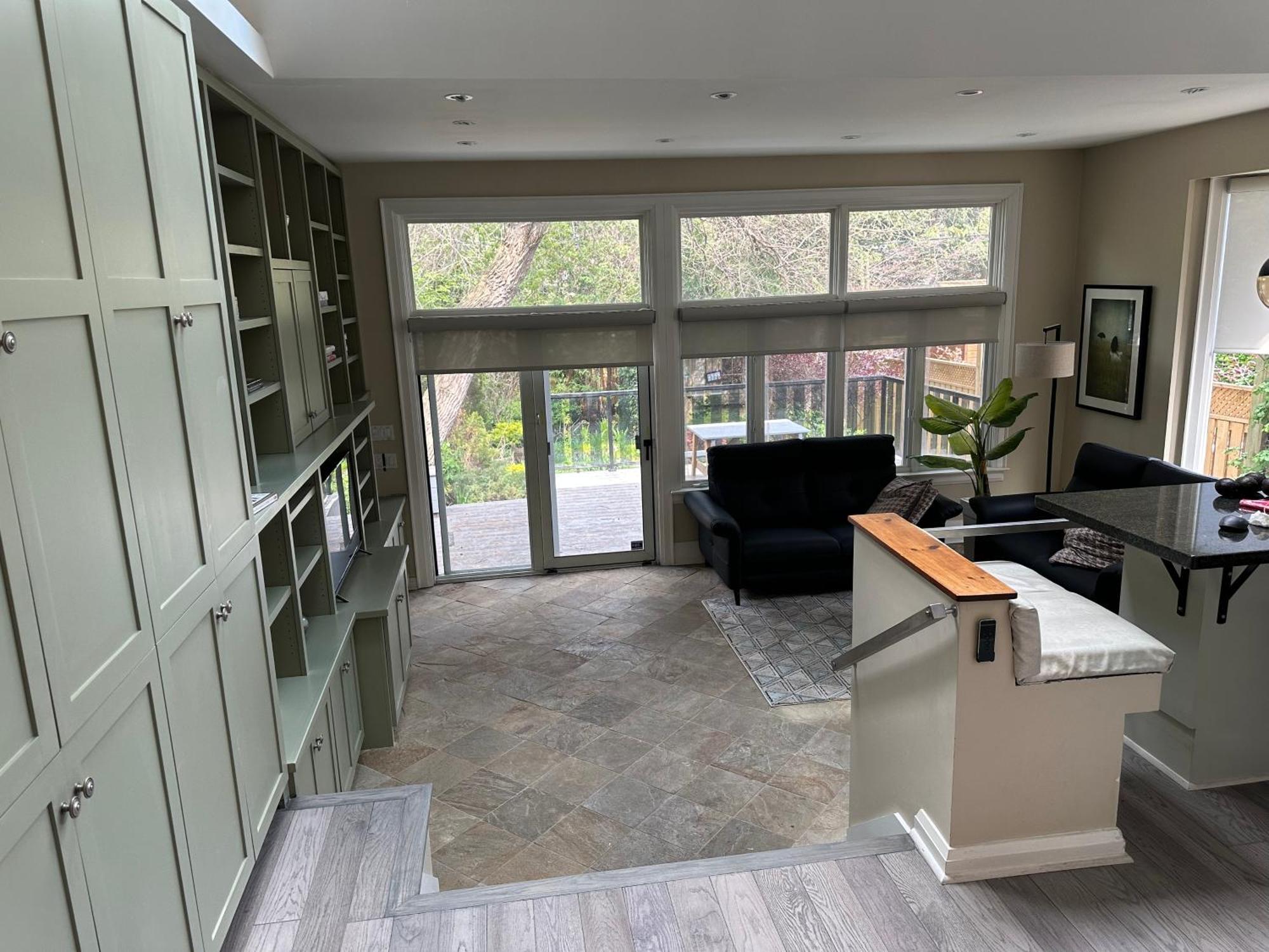 Double Bedroom On Up Or 3 Bedrooms In Basement Near Eglinton Subway Station Торонто Экстерьер фото